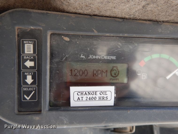 image for item HD9721 2013 John Deere 318D  skid steer loader