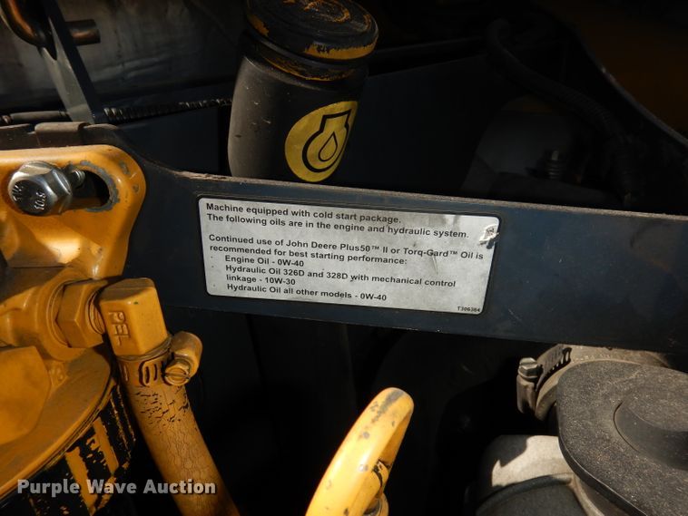 image for item HD9721 2013 John Deere 318D  skid steer loader