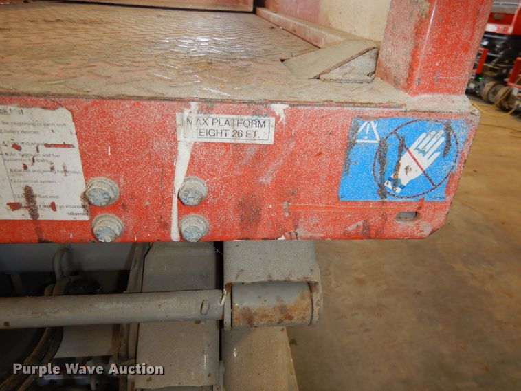 image for item HD9724 2006 Skyjack SJIII 3226  scissor lift