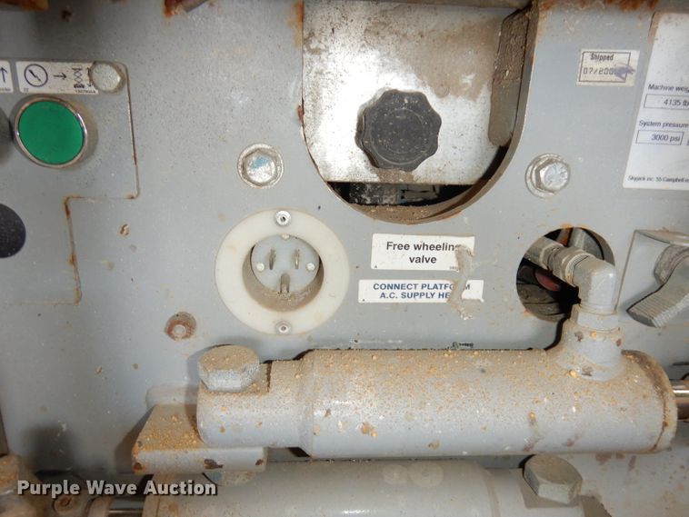 image for item HD9724 2006 Skyjack SJIII 3226  scissor lift