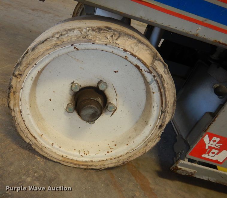 image for item HD9728 2008 Skyjack SJ4632  scissor lift