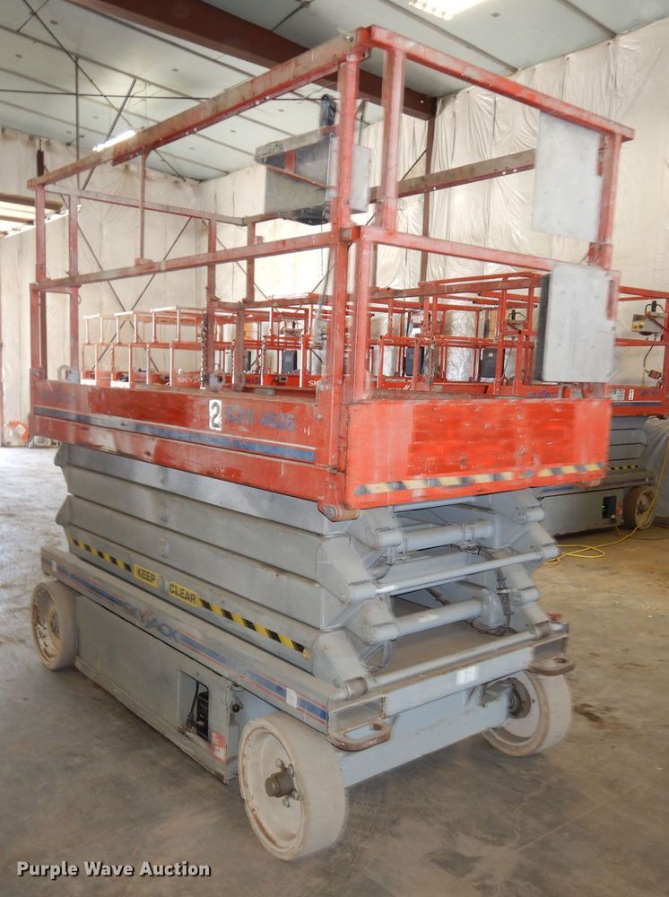 image for item HD9729 2008 Skyjack SJ4626  scissor lift