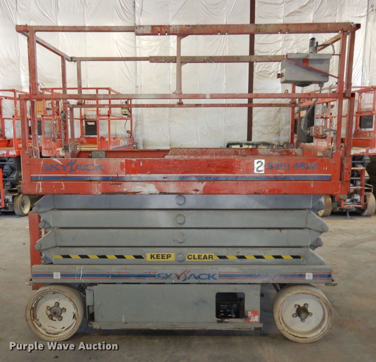 image for item HD9729 2008 Skyjack SJ4626  scissor lift