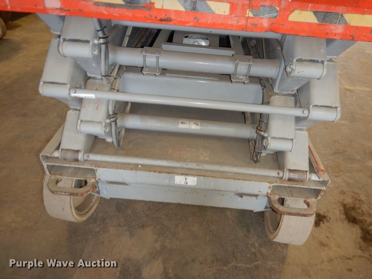 image for item HD9729 2008 Skyjack SJ4626  scissor lift