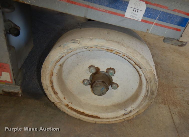 image for item HD9729 2008 Skyjack SJ4626  scissor lift