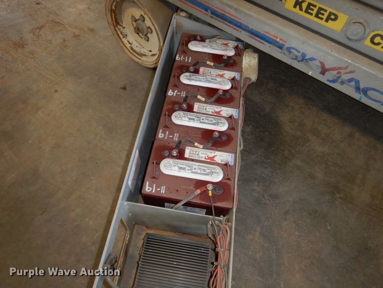 image for item HD9729 2008 Skyjack SJ4626  scissor lift