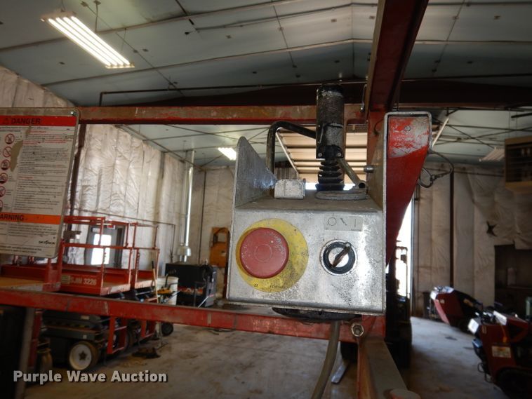 image for item HD9729 2008 Skyjack SJ4626  scissor lift