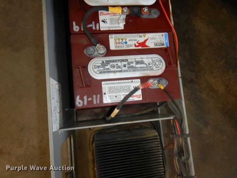 image for item HD9730 2008 Skyjack SJ4632  scissor lift