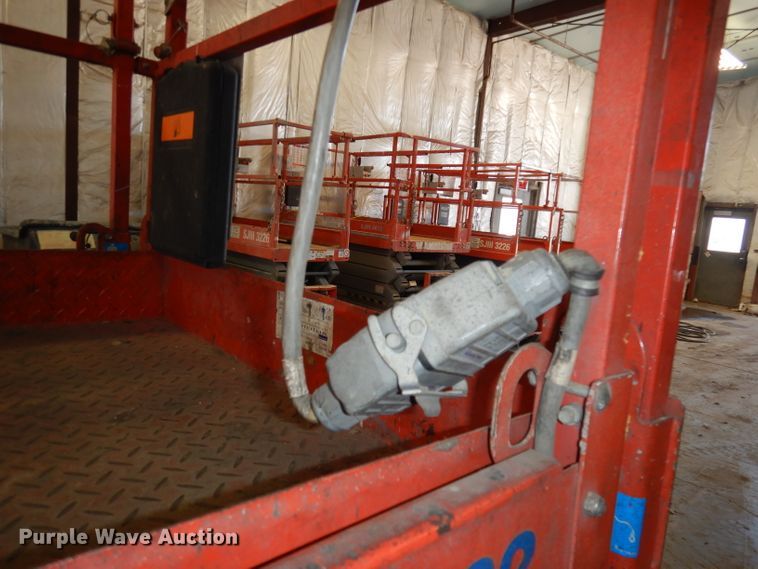 image for item HD9730 2008 Skyjack SJ4632  scissor lift