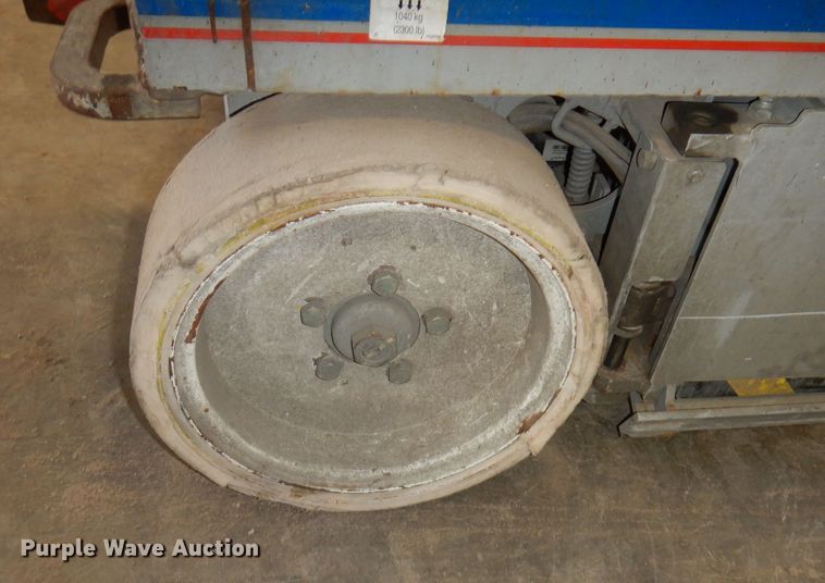 image for item HD9730 2008 Skyjack SJ4632  scissor lift