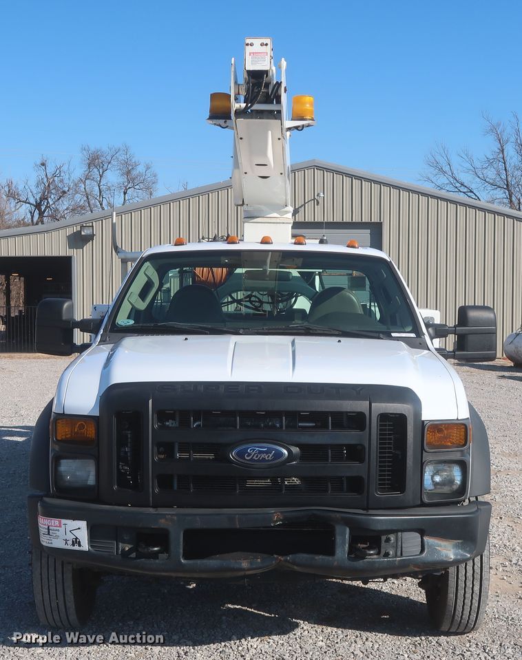 image for item HK9693 2008 Ford F450 Super Duty XL  bucket truck