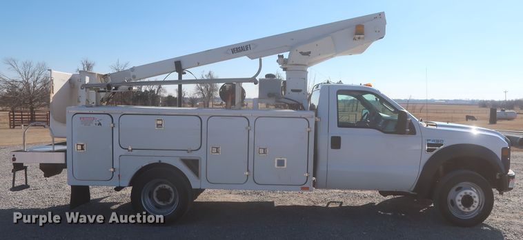 image for item HK9693 2008 Ford F450 Super Duty XL  bucket truck