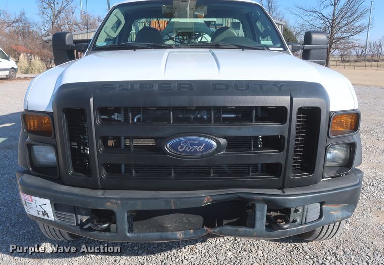 image for item HK9693 2008 Ford F450 Super Duty XL  bucket truck