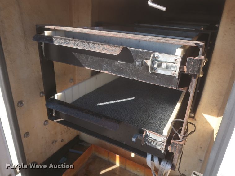 image for item HK9693 2008 Ford F450 Super Duty XL  bucket truck