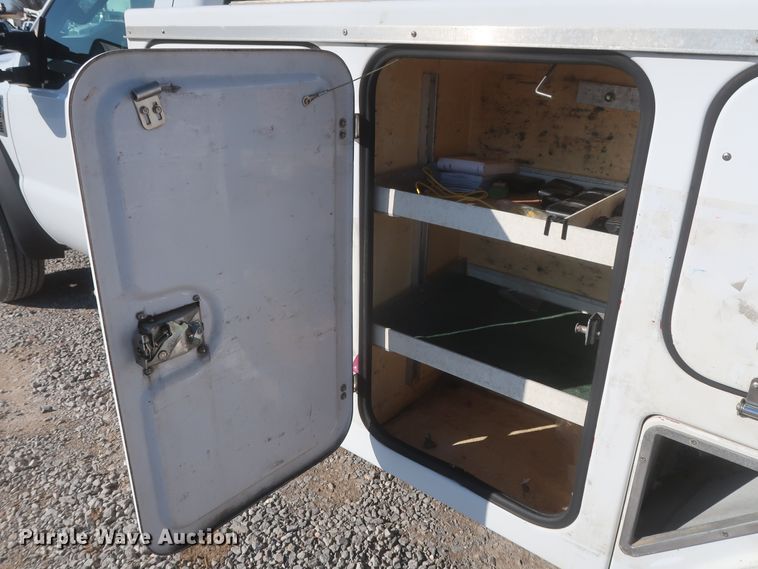 image for item HK9693 2008 Ford F450 Super Duty XL  bucket truck