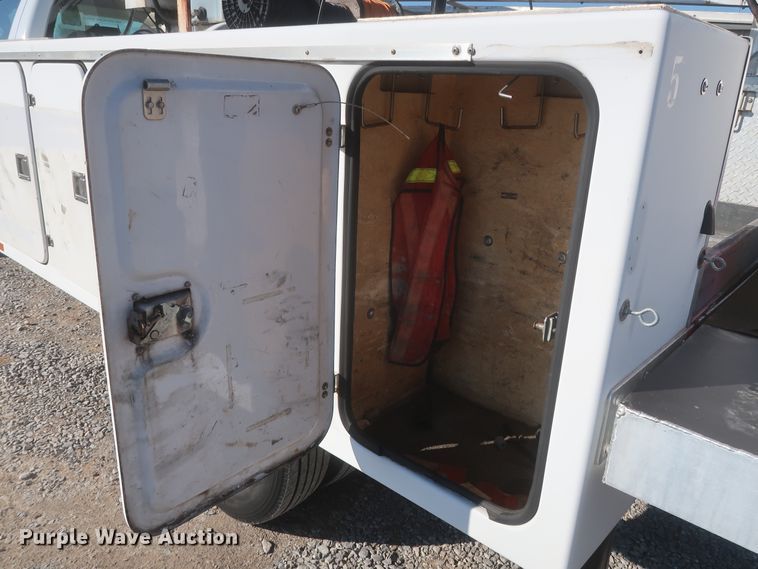 image for item HK9693 2008 Ford F450 Super Duty XL  bucket truck