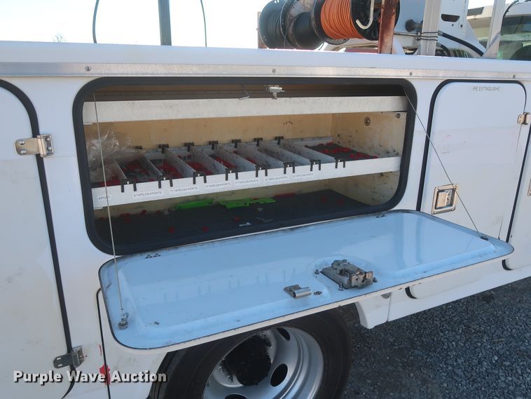 image for item HK9693 2008 Ford F450 Super Duty XL  bucket truck