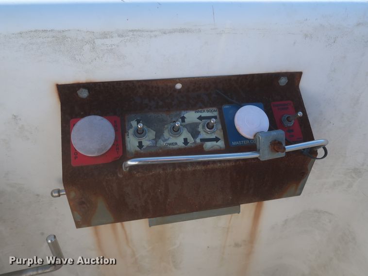 image for item HK9693 2008 Ford F450 Super Duty XL  bucket truck