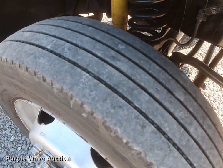 image for item HK9693 2008 Ford F450 Super Duty XL  bucket truck