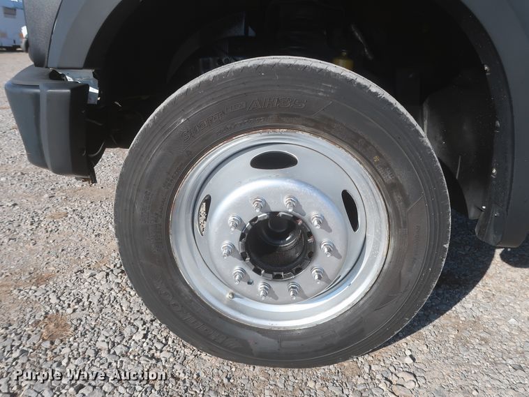 image for item HK9693 2008 Ford F450 Super Duty XL  bucket truck