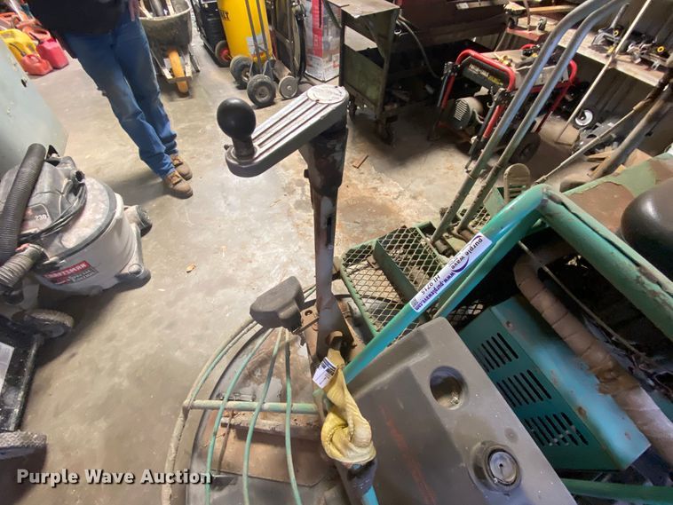 image for item HL9715 Whiteman HTN31VTCSL power trowel