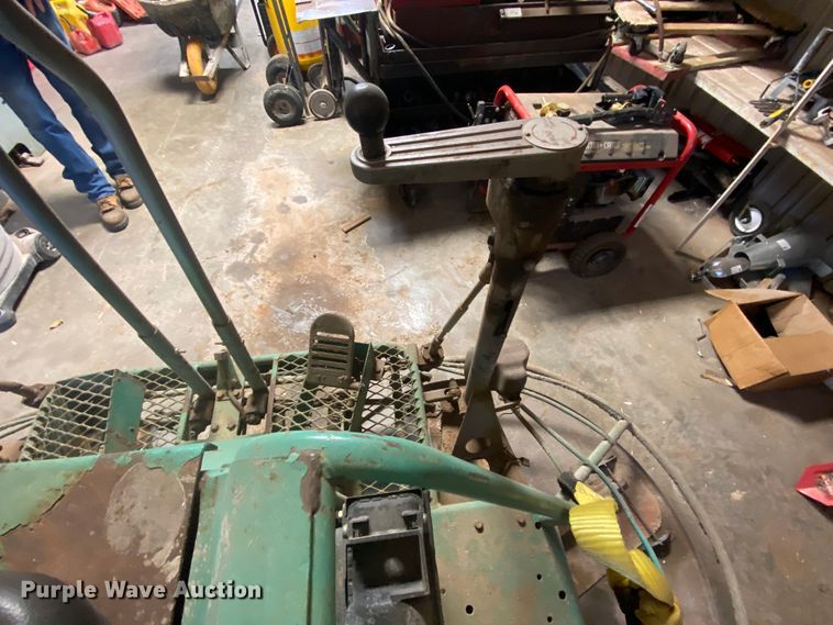 image for item HL9715 Whiteman HTN31VTCSL power trowel