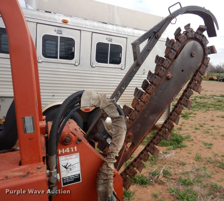 image for item HL9719 1995 Ditch Witch 4500  trencher
