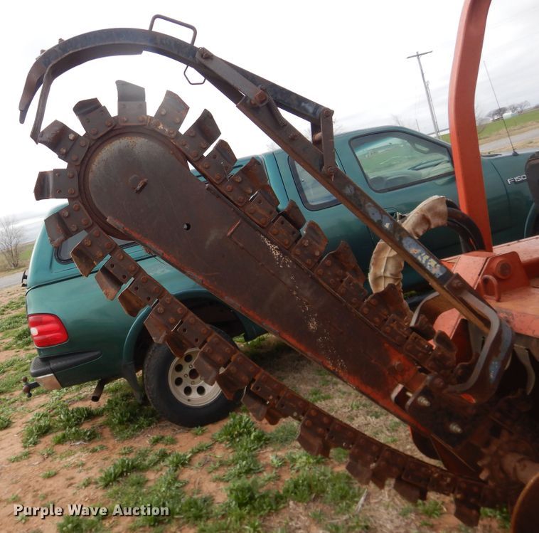 image for item HL9719 1995 Ditch Witch 4500  trencher