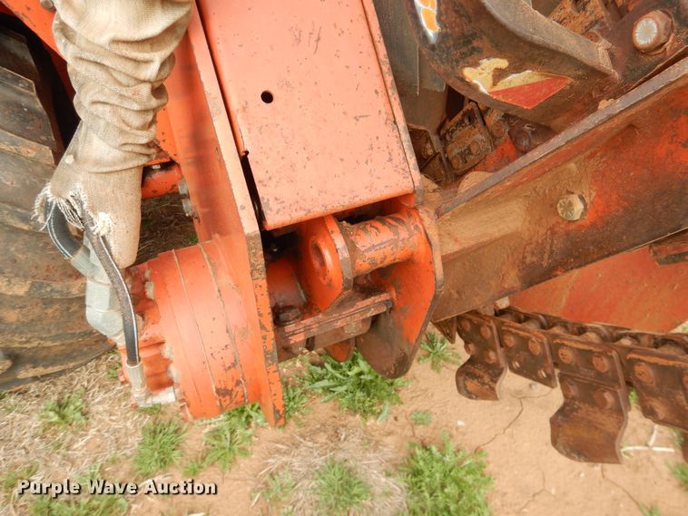 image for item HL9719 1995 Ditch Witch 4500  trencher