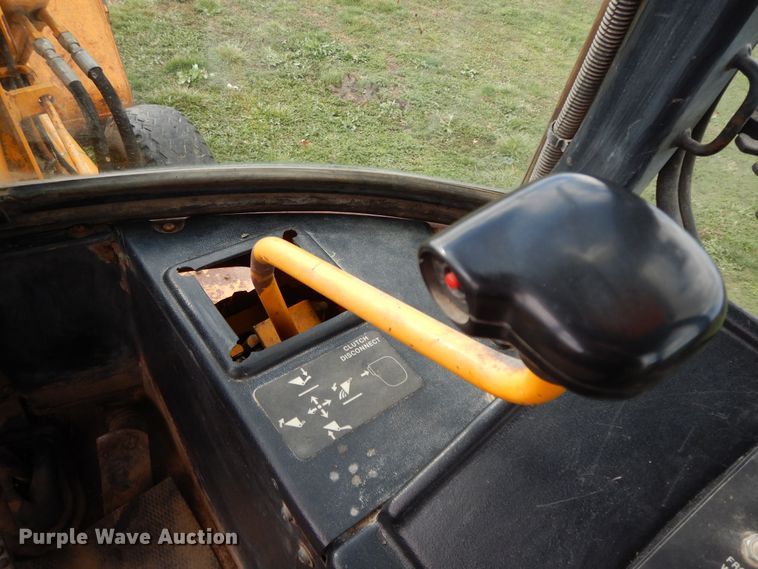 image for item HO9332 1990 John Deere 310C  backhoe