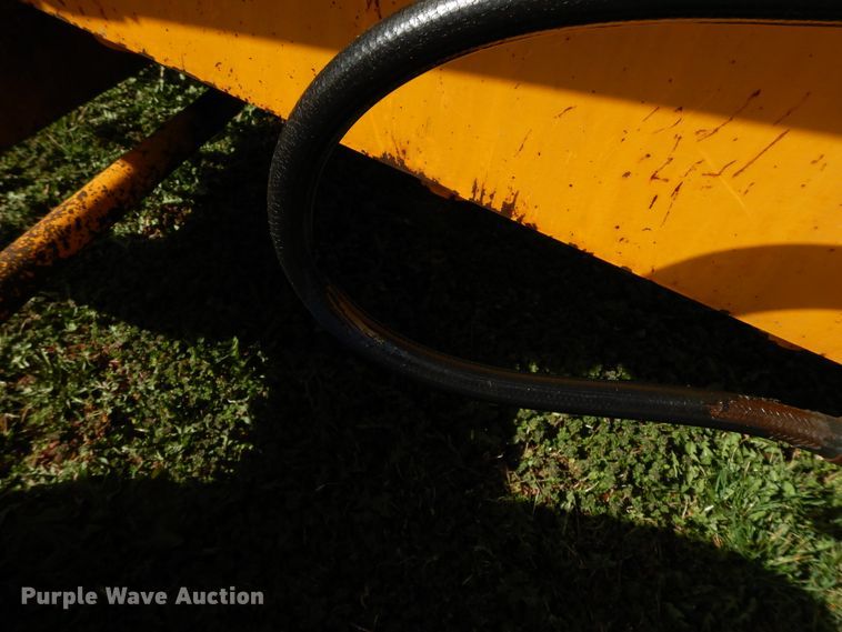 image for item HO9332 1990 John Deere 310C  backhoe