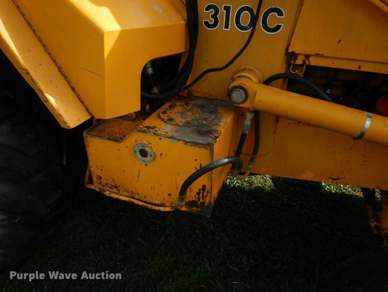 image for item HO9332 1990 John Deere 310C  backhoe