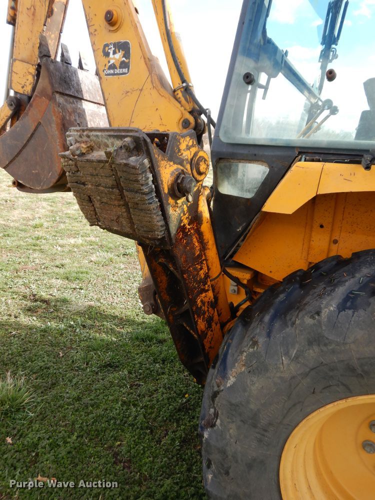 image for item HO9332 1990 John Deere 310C  backhoe