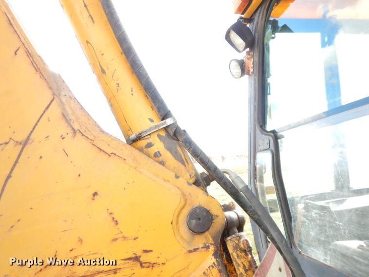 image for item HO9332 1990 John Deere 310C  backhoe