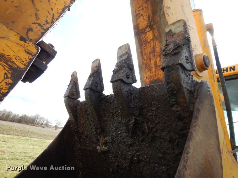 image for item HO9332 1990 John Deere 310C  backhoe