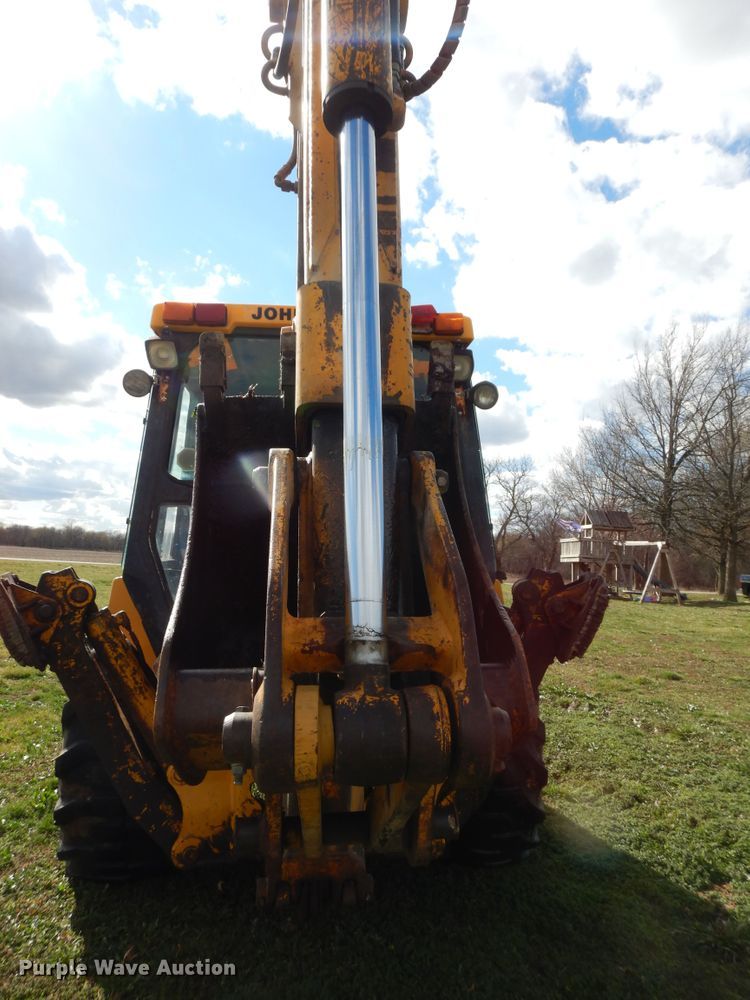 image for item HO9332 1990 John Deere 310C  backhoe