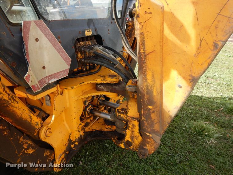 image for item HO9332 1990 John Deere 310C  backhoe