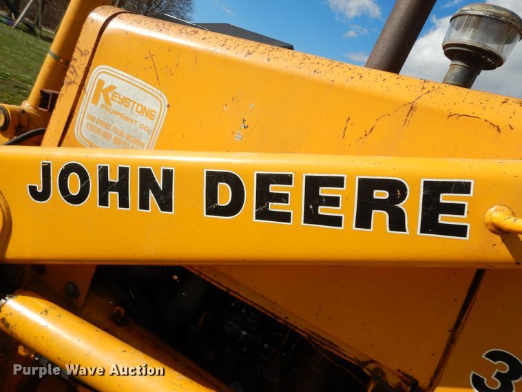 image for item HO9332 1990 John Deere 310C  backhoe