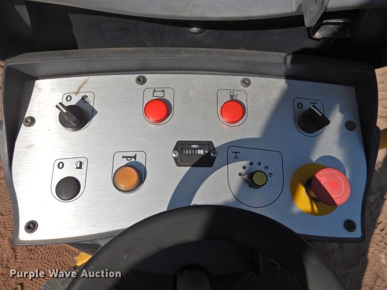 image for item HO9933 2015 Bomag BW900-50  double drum vibratory roller