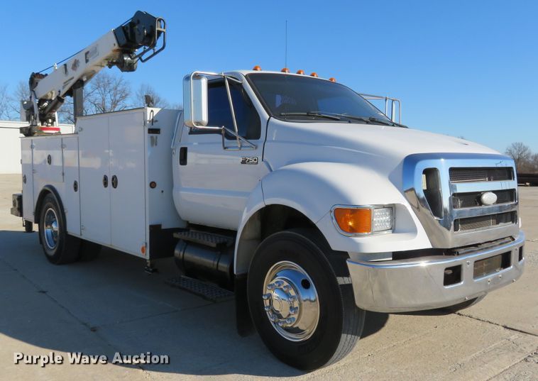 image for item HV9680 2007 Ford F750 XLT  utility / service truck