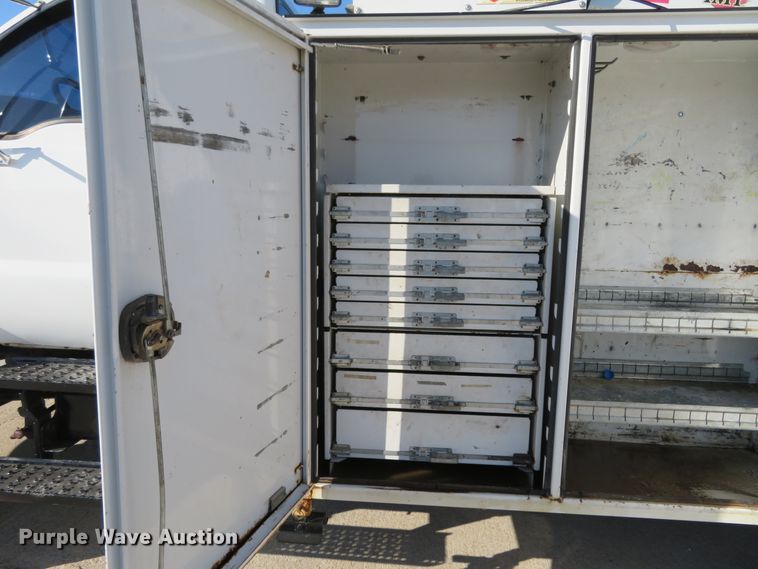 image for item HV9680 2007 Ford F750 XLT  utility / service truck