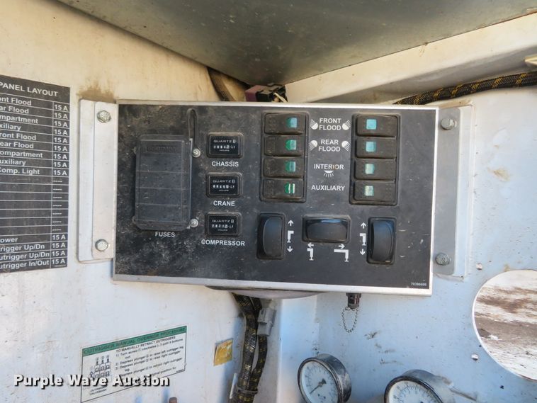 image for item HV9680 2007 Ford F750 XLT  utility / service truck