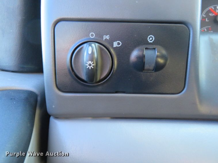 image for item HV9680 2007 Ford F750 XLT  utility / service truck