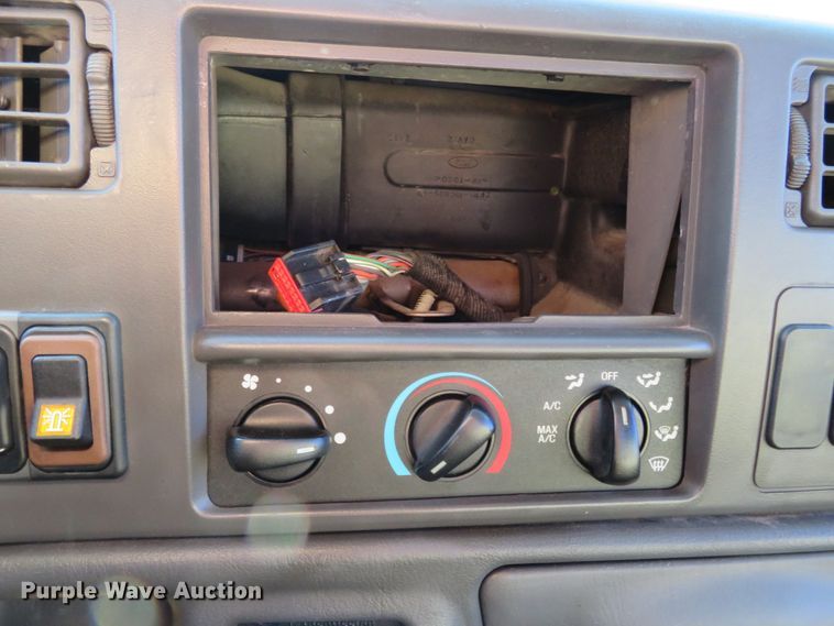 image for item HV9680 2007 Ford F750 XLT  utility / service truck