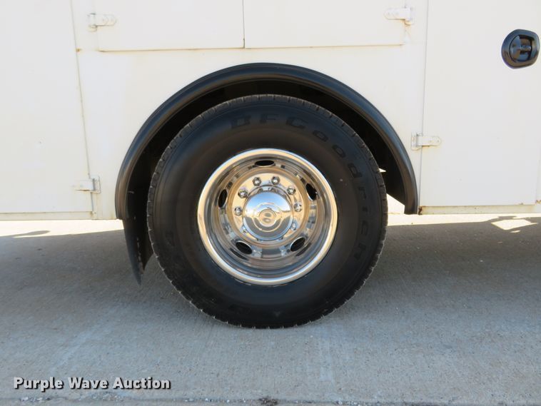 image for item HV9680 2007 Ford F750 XLT  utility / service truck