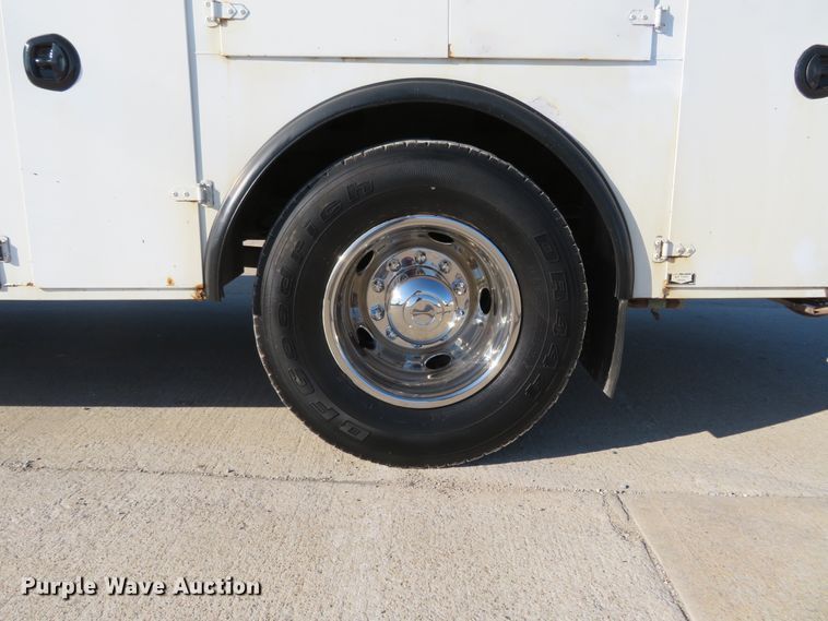 image for item HV9680 2007 Ford F750 XLT  utility / service truck