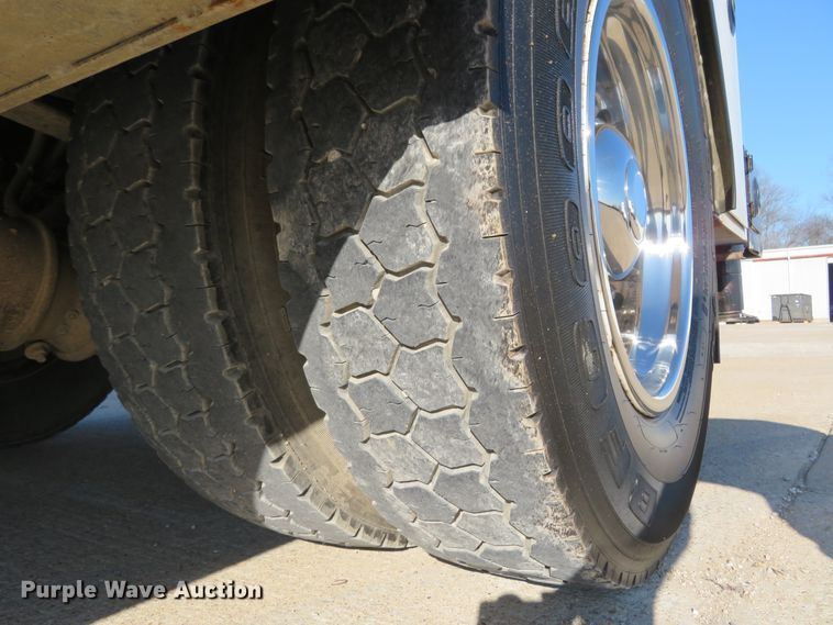 image for item HV9680 2007 Ford F750 XLT  utility / service truck