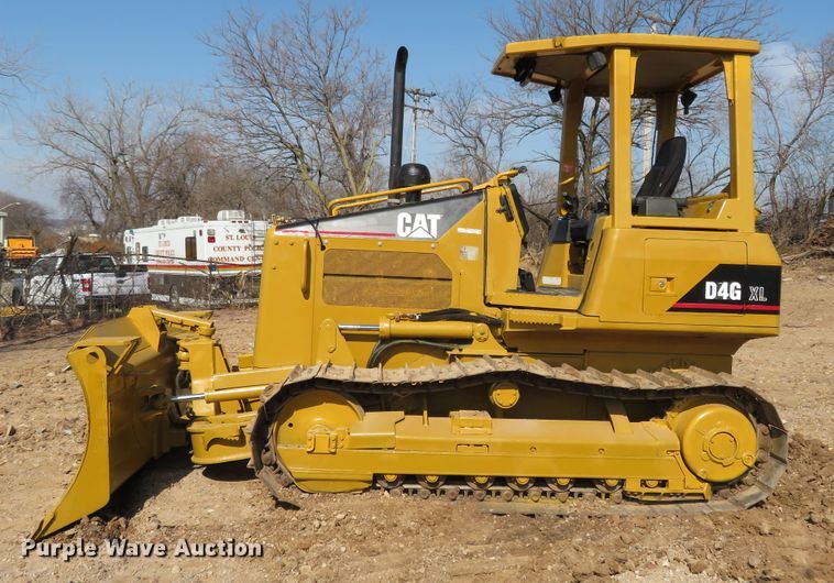image for item HV9686 2005 Caterpillar D4G XL  dozer