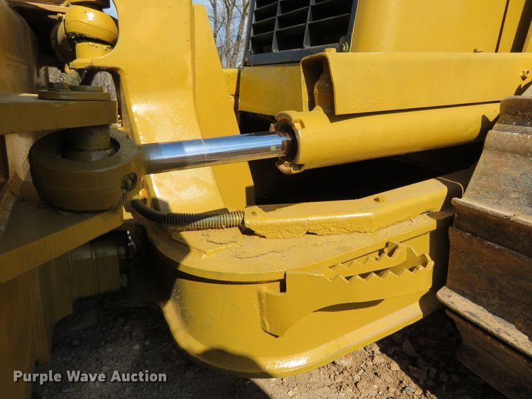 image for item HV9686 2005 Caterpillar D4G XL  dozer
