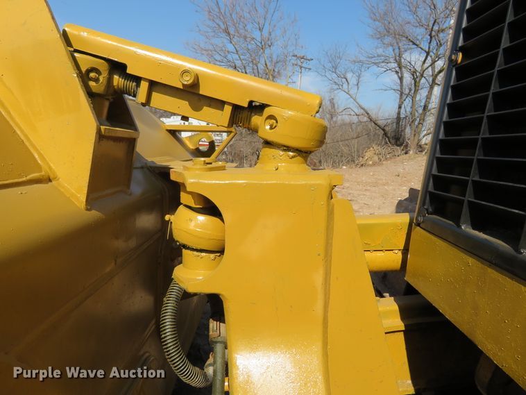 image for item HV9686 2005 Caterpillar D4G XL  dozer